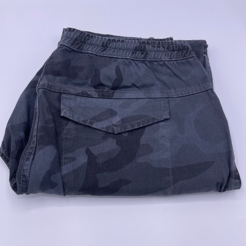 Baldwin camo pants